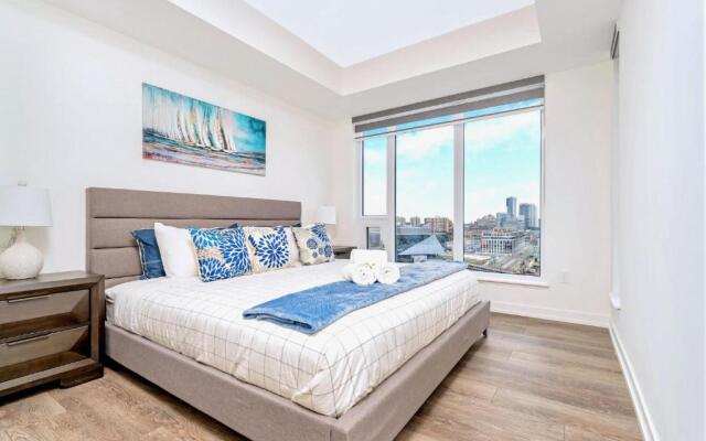 City Views From Your Balcony 1BR w King Bed