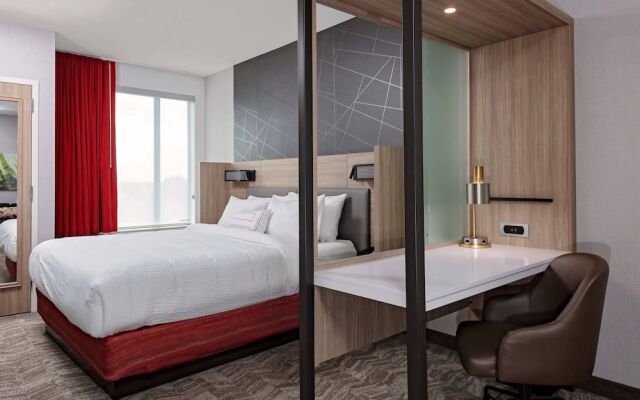 SpringHill Suites Kansas City Plaza