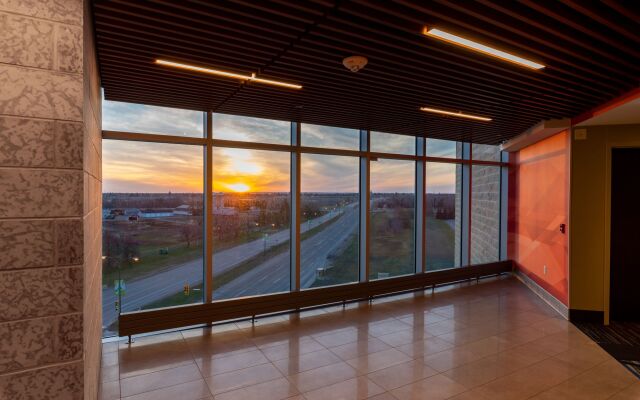 Holiday Inn Express & Suites Saskatoon East - University by IHG