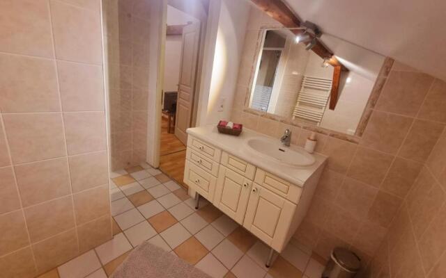 le chalet d'auguste 2 à 12 personnes