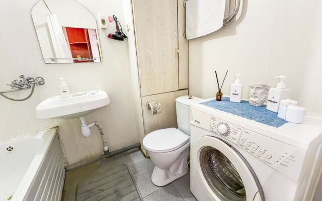 Apartments Posutochno50 on Lobnenskiy boulevard, 7