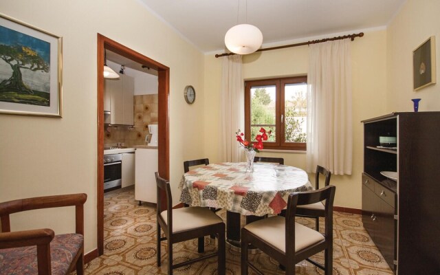 Stunning Home in Medulin With Wifi and 4 Bedrooms