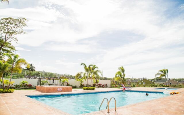 Ocho Rios Getaway Villa at Draxhall