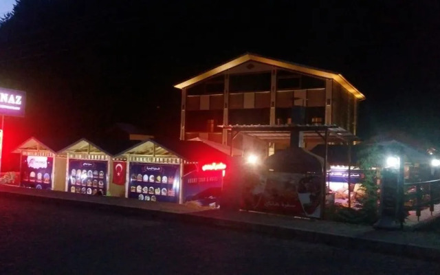 Minaz Motel
