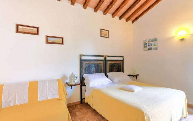 Holiday Home in Tuscany With Pool