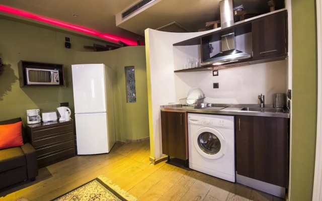 Alaia Holidays Apartments And Suite Caballero De Gracia