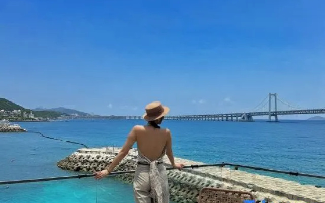 whisper tide hotel – Beach – Dalian