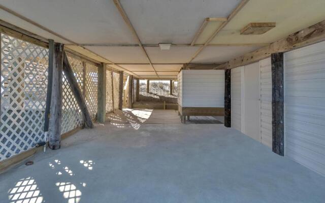 Lowe Tide by Oak Island Accommodations