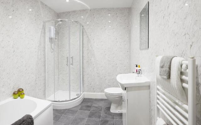 The Courtyard Apartment - Yorkshire Coast Holiday Lets