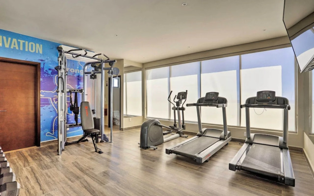 Luxe Cabo Condo w/ Ocean Views + Amenities!