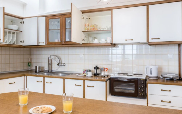 Happy Stay in Elegant & Bright Flat near Metro