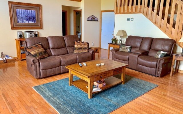 Ridgeview Lodge - 3 Br Home