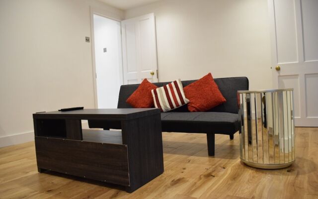 1 Bedroom Flat With Terrace In Pimlico
