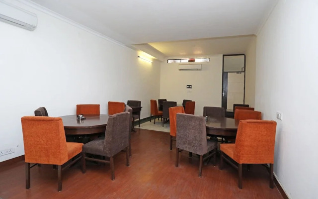 Hotel Tulip Suites By OYO Rooms