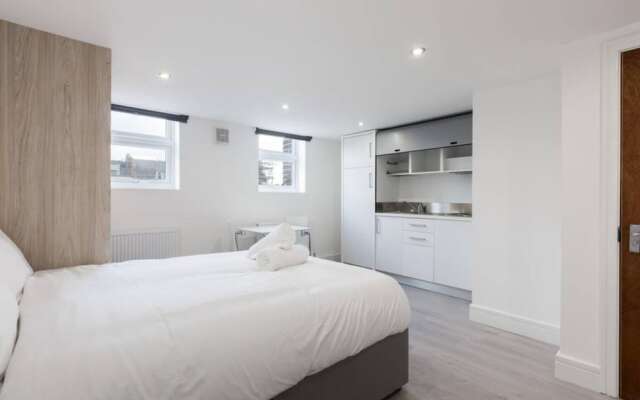 Studio Apartment By Burgess Park