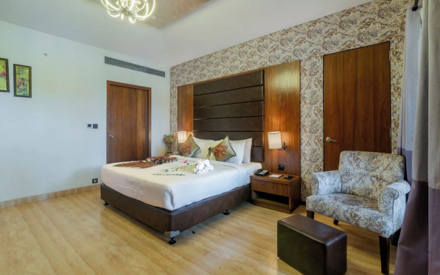 Saya Grand Club & Spa Resort