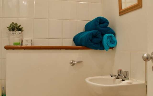 2 Bedroom Apartment In Pleasance
