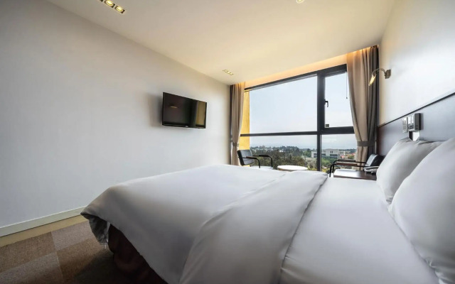 Sunrise Hotel Jungmun