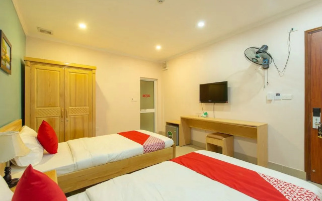 OYO 417 Truong Son Hotel