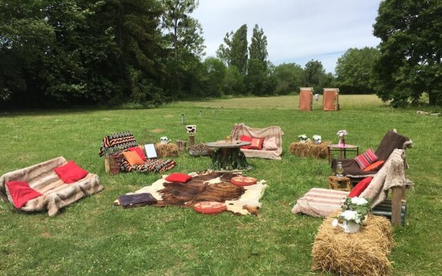 Au fil de l'Eau - La Yourte