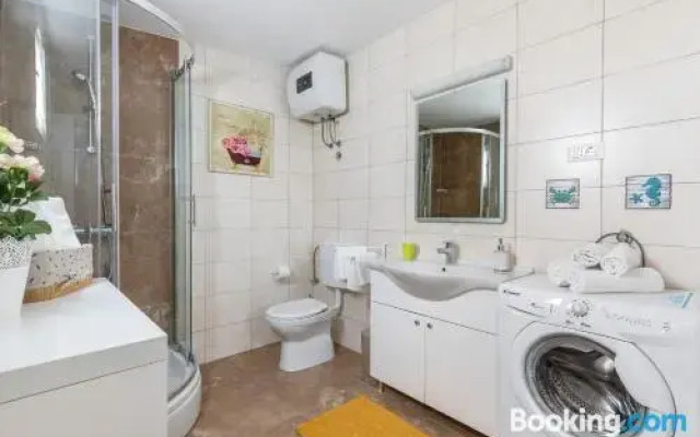 Holiday Home Split