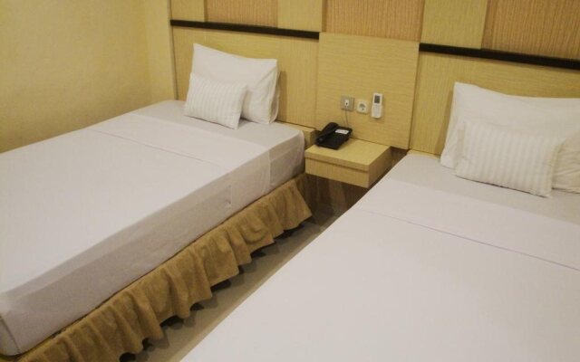 D'Blitz Hotel