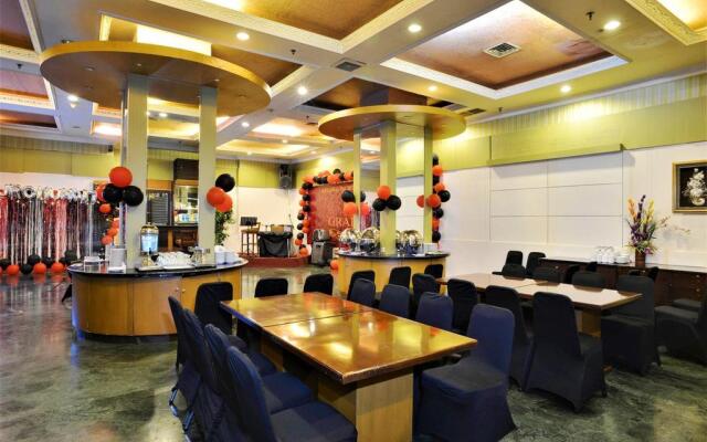 ZEN Rooms Near Grand Indonesia Mall