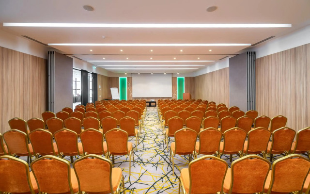 Hotel International