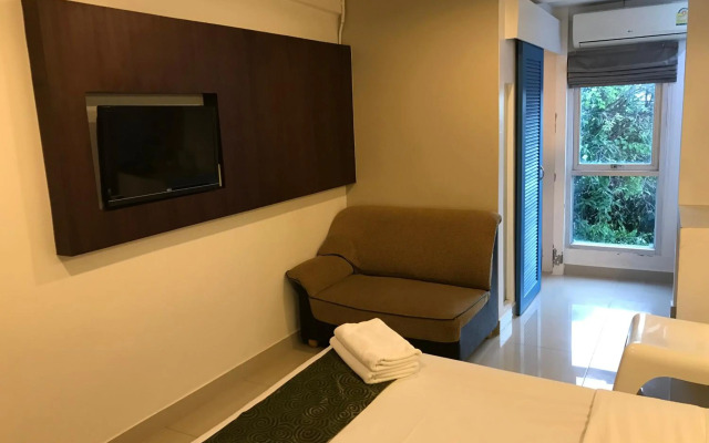 L42 Hostel