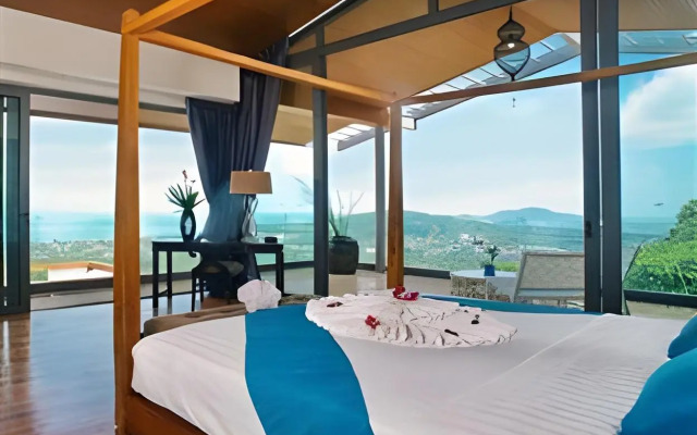 Luxury Villa Crystal Blue