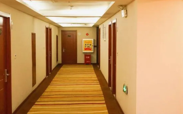 Jinzhong Holiday Business Hotel (Shaqu Court Military District General Hospital)