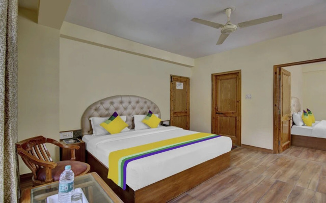 Itsy By Treebo - Chichoga Holiday Inn With River View