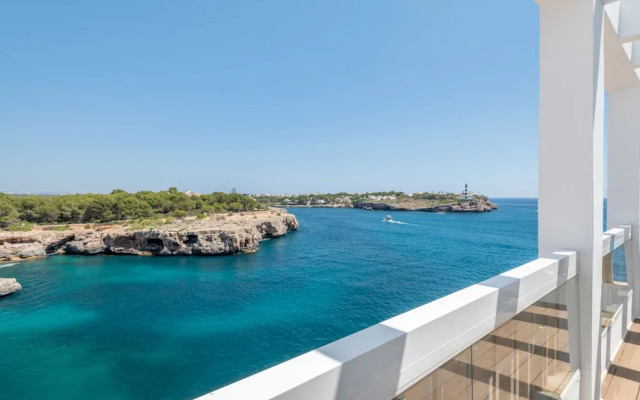Orange Colom Seaside Apartments