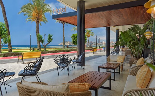 H10 Porto Poniente Hotel