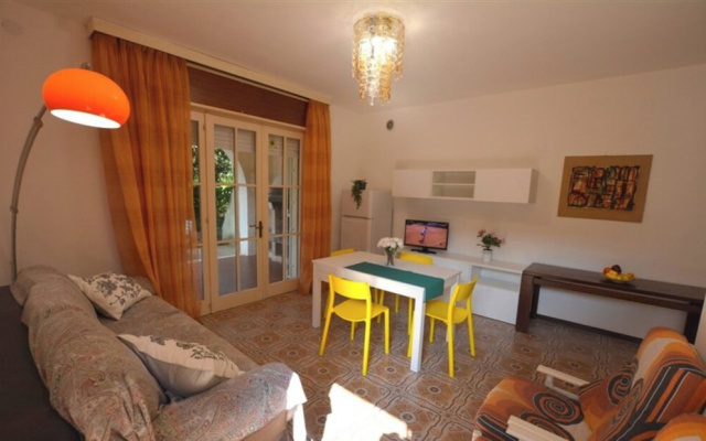 Lovely Villa Surrounded by Greenery in Lignano Riviera
