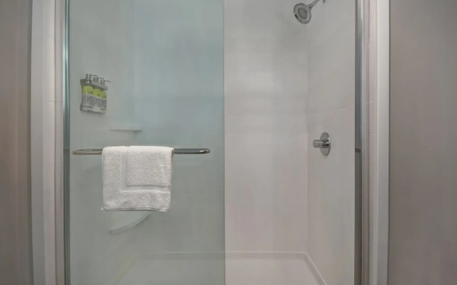 Holiday Inn Express & Suites Galveston Beach by IHG