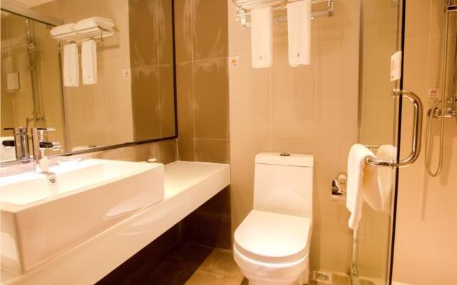 Jtour Inn Guilin Walmart