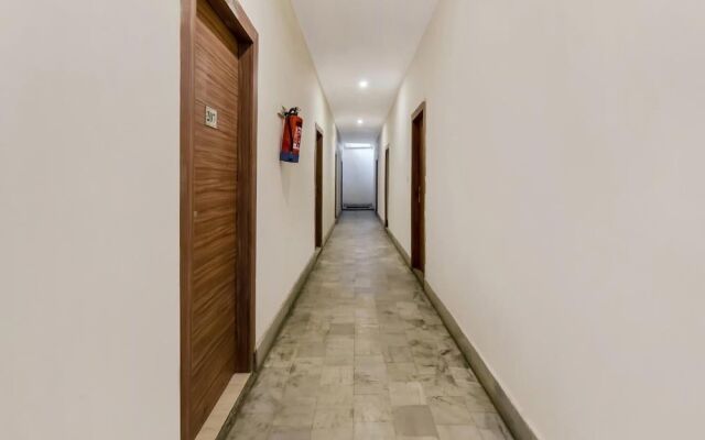 OYO 16642 Flagship Hotel Mahadev