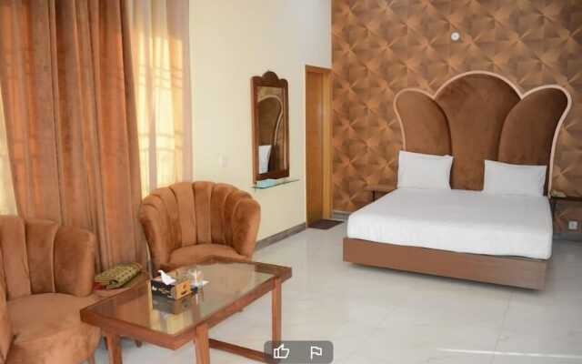 Hotel The Taj Multan