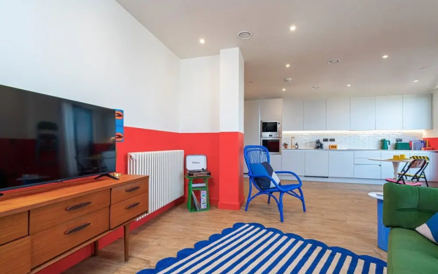 The Eades Natasha Landers 2 Bed