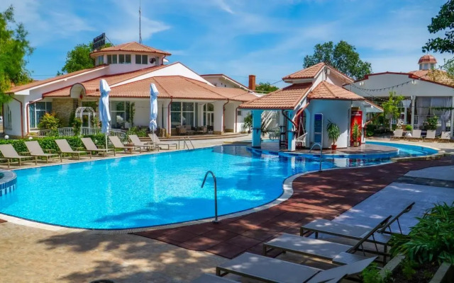 Steaua Apelor Family Resort