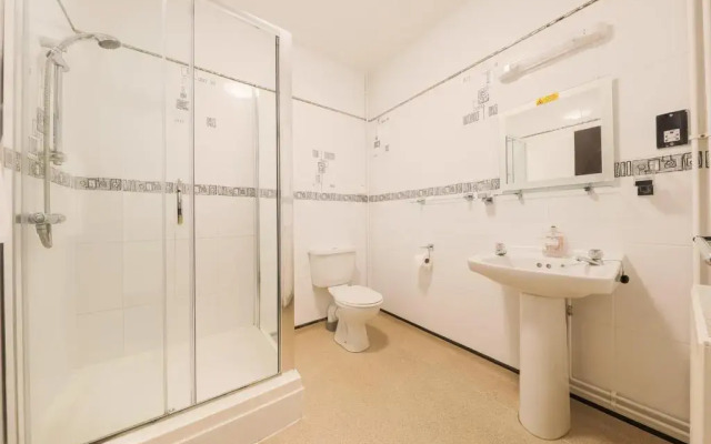 Clee Hotel