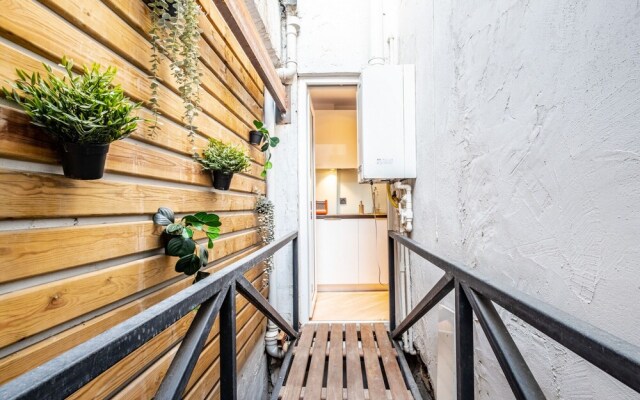 Central Flat Close to Macka Park in Visnezade