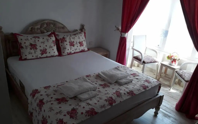 Cifte Kuyu Otel Alacati
