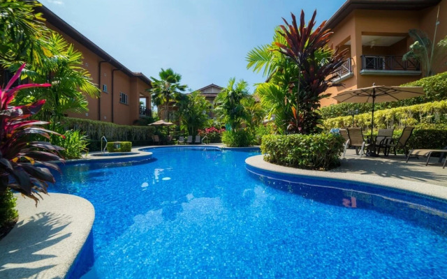 Veranda 8F - 2 bdr 2 Bath - Condo