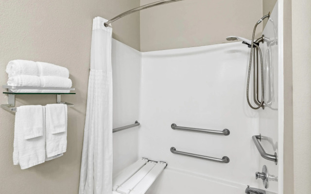 Days Inn by Wyndham Rockdale Texas