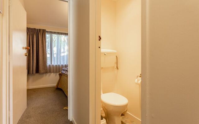 Alpine Gold With Incredible Lake Views SPA