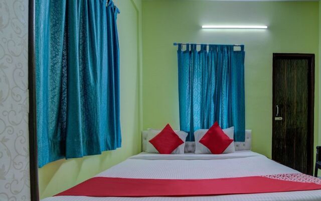 OYO Flagship 13777 VIP Palace