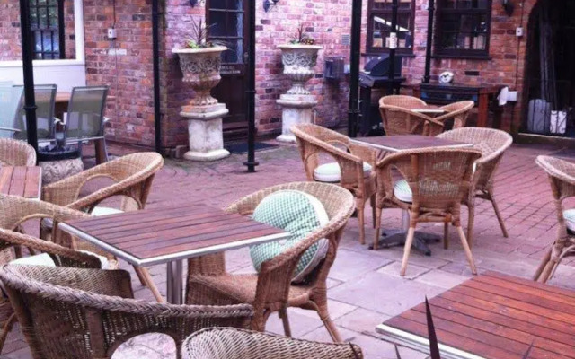 Georgian House Hotel