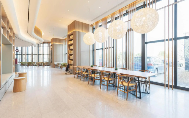 JI Hotel (Cangzhou West Railway Station Jinggui Center)